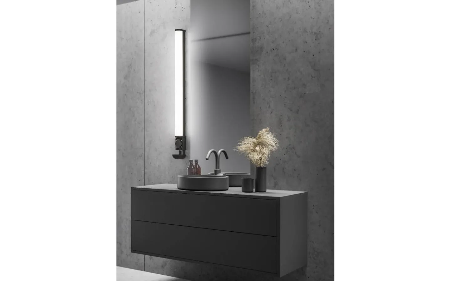 Trio Lighting Piera H2O Vägglampa LED 80cm mattsvart IP44* Badrumslampor Vägg