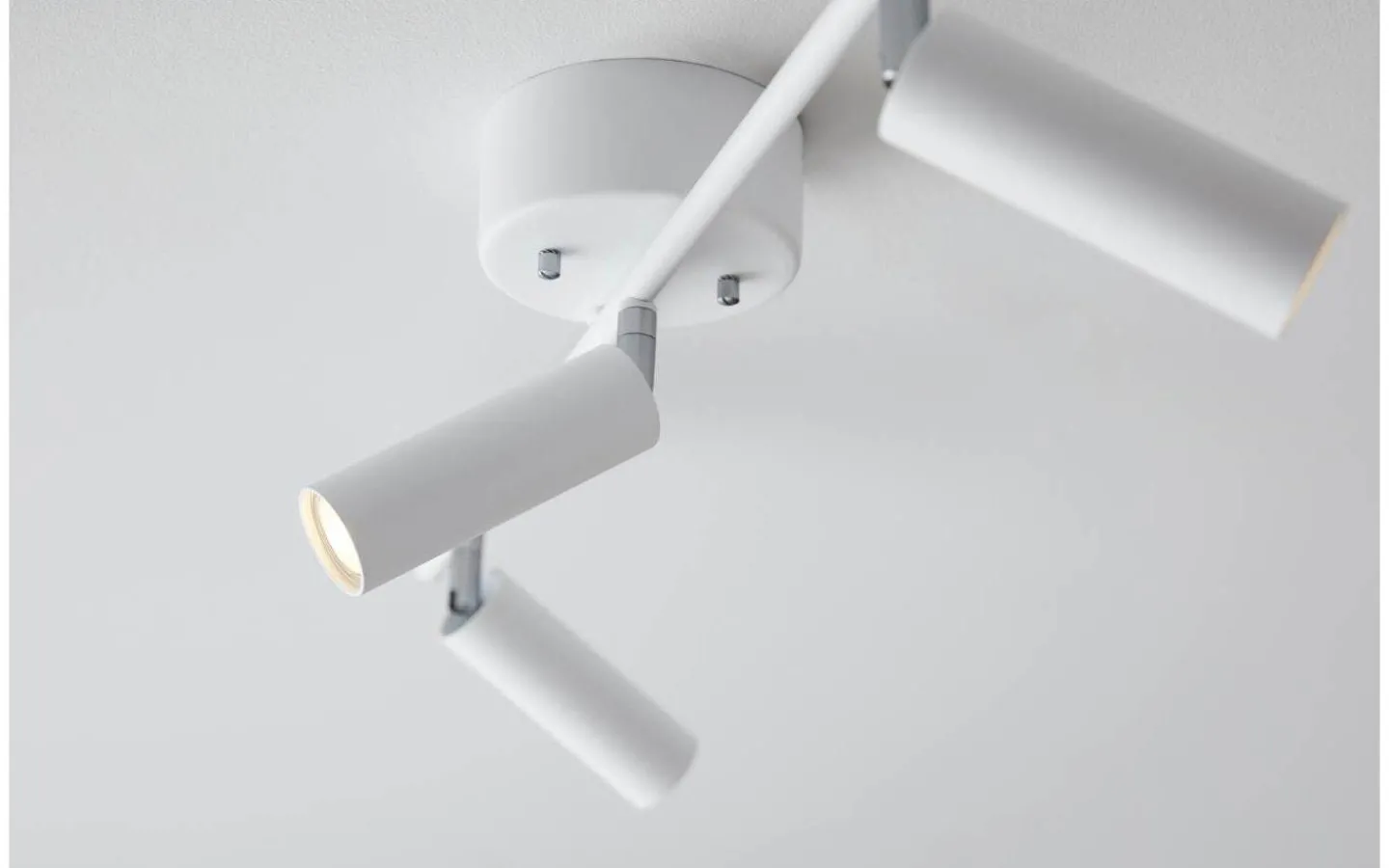 Herstal Pipeline Takspotlight 66cm 3L Mattvit* Avlånga Takspotlights|Takspot Med 3 Lampor