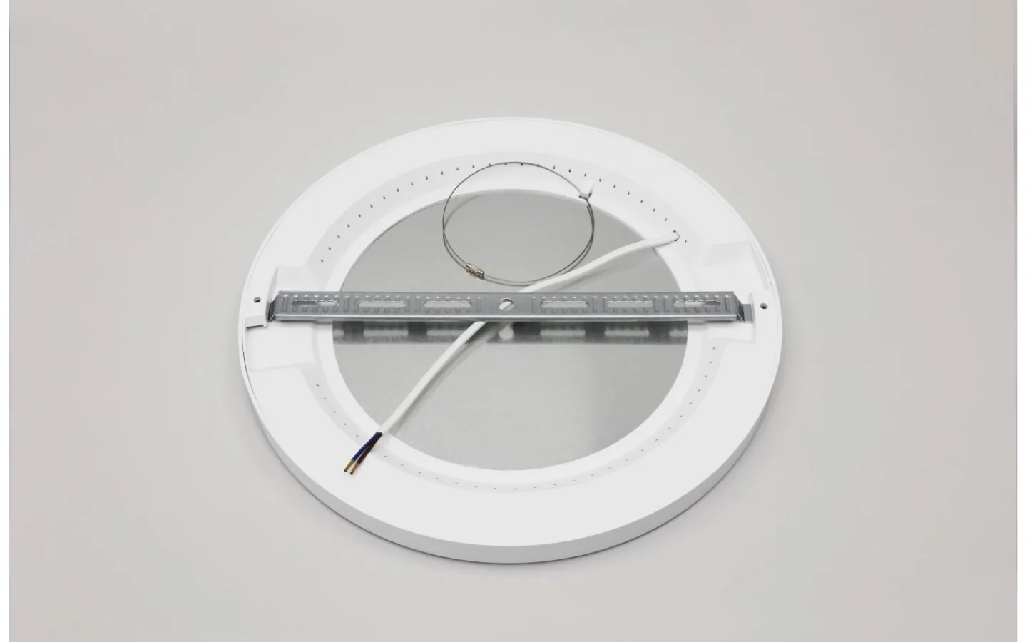 Malmbergs Plafond Edge, 18W, CCT 3000-5700K, IP20* Allmänbelysning