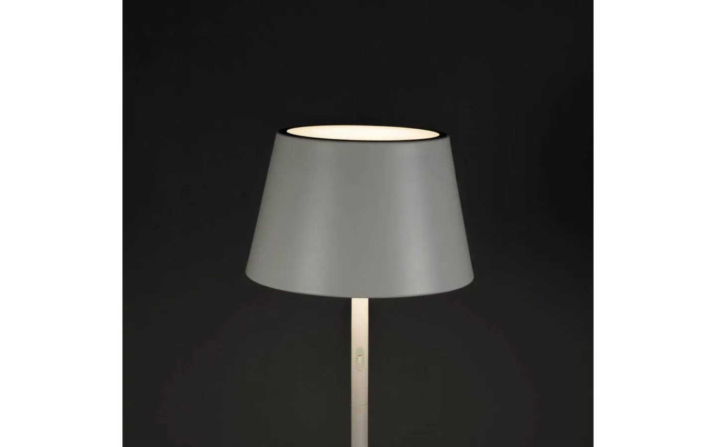 Uppladdningsbara Lampor Utomhus|Uppladdningsbara Lampor Utomhus<Konstsmide Pomezia Uppladdningsbar Golvlampa 150cm Vit IP54