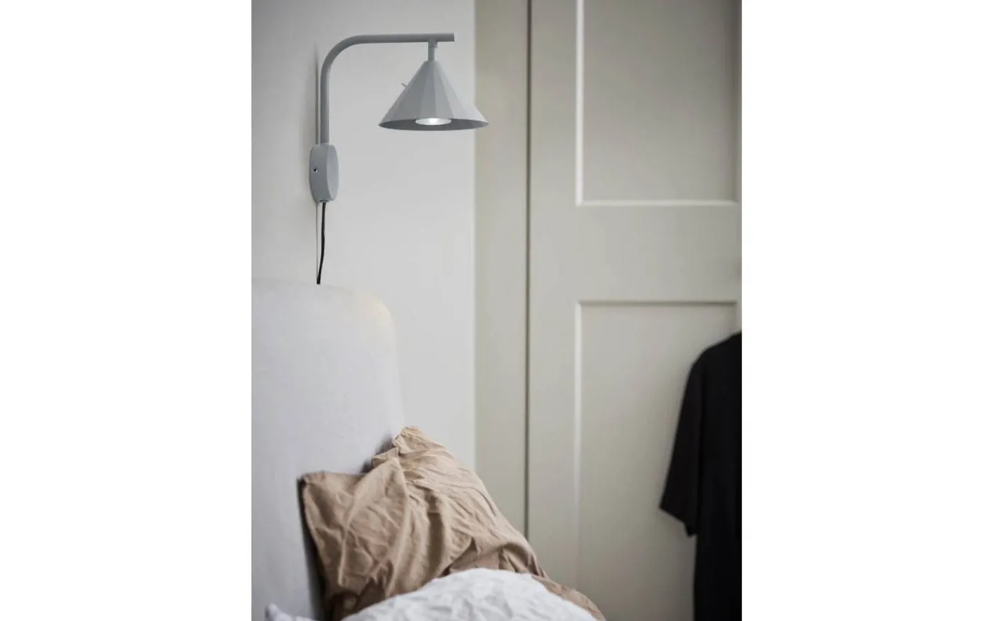 CO Bankeryd Rain Vägglampa Grå* Läslampor