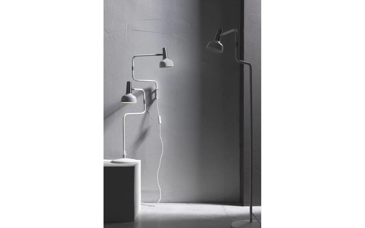 Ray Vägglampa Vit/Nickel