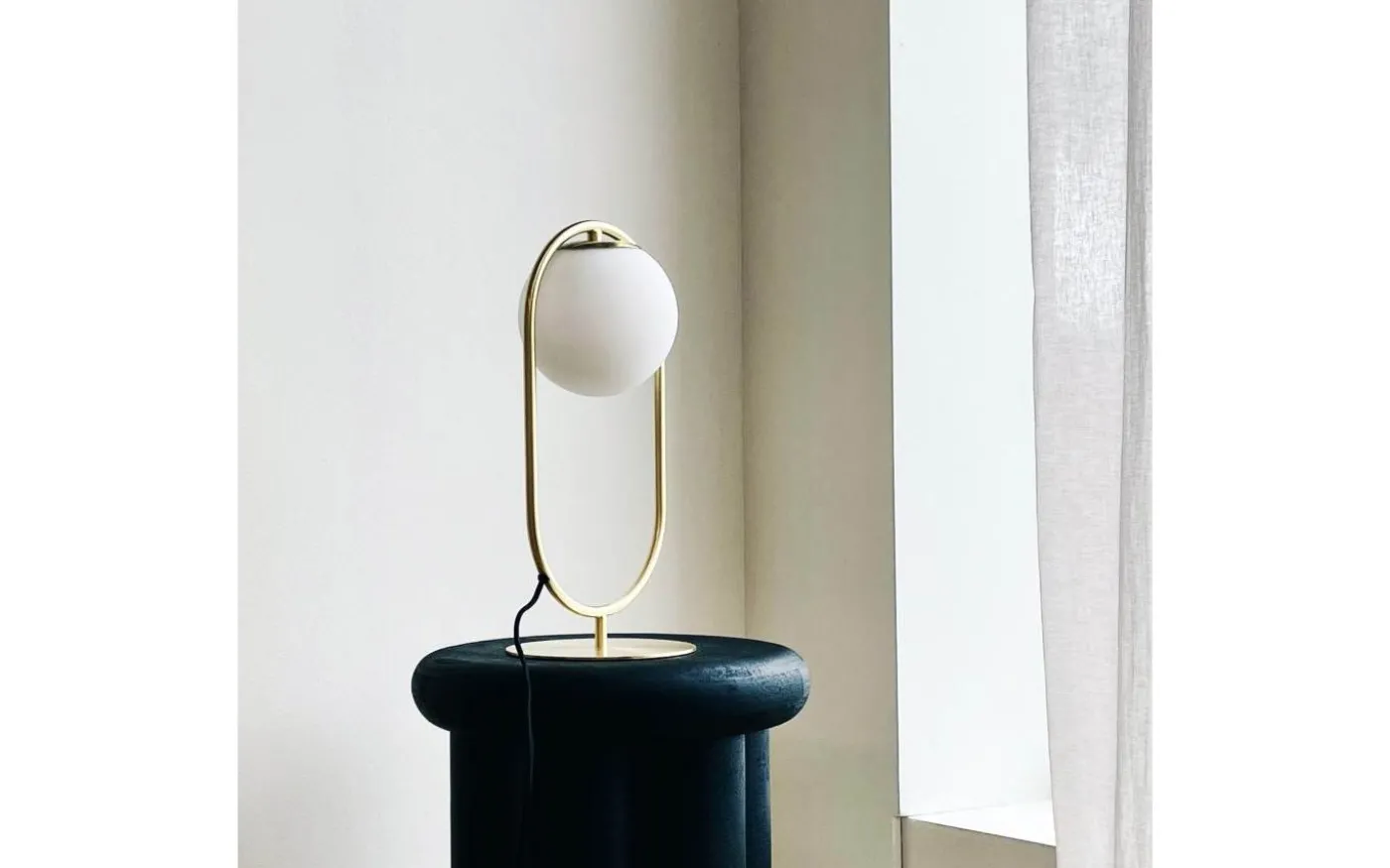Reims Bordslampa 40cm Opal/Mässing