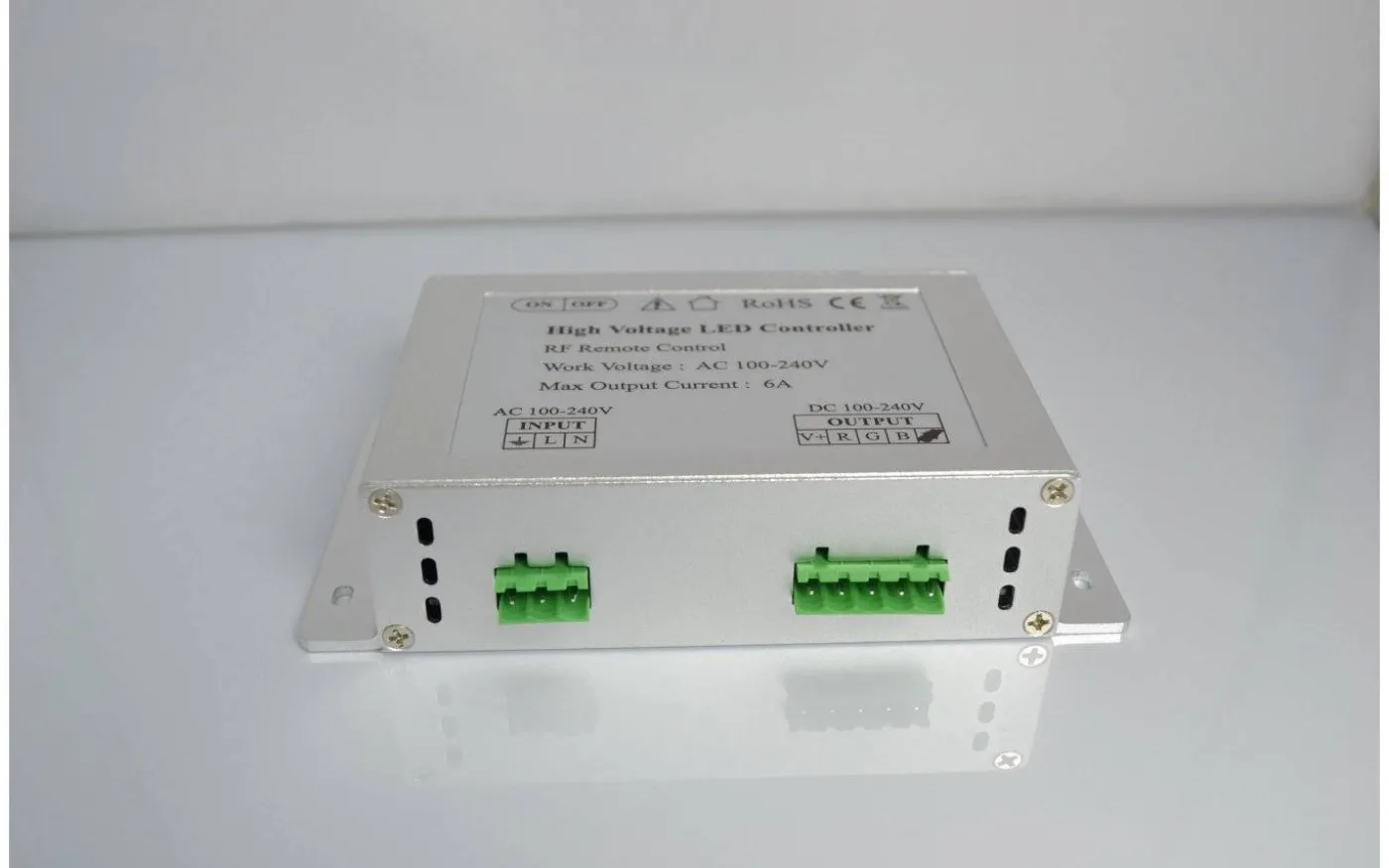 RGB kontroller med RF-fjärr för 230V RGB Led strip Vit