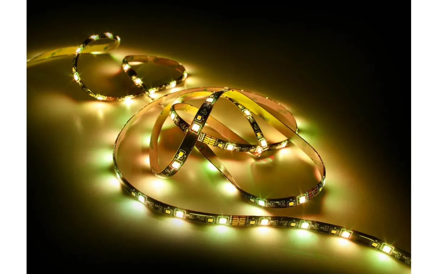 Reality Rush LED-remsa 5m RGB+3000K Svart IP44* 12V Led Slinga