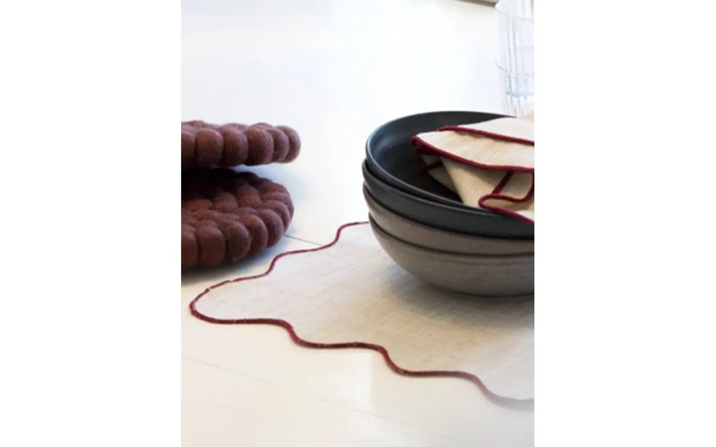 Sabina Servett Vinröd 45x45cm