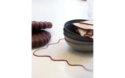 Sabina Tablett Vinröd 35x45cm