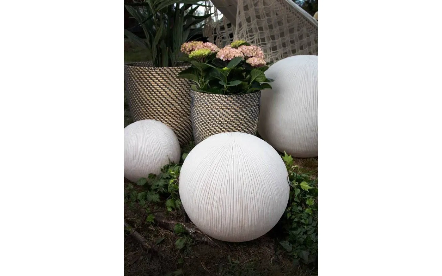 Globen Lighting Sandhamn Trädgårdsklot IP44 35cm E14 Beige* Golvlampor Utomhus