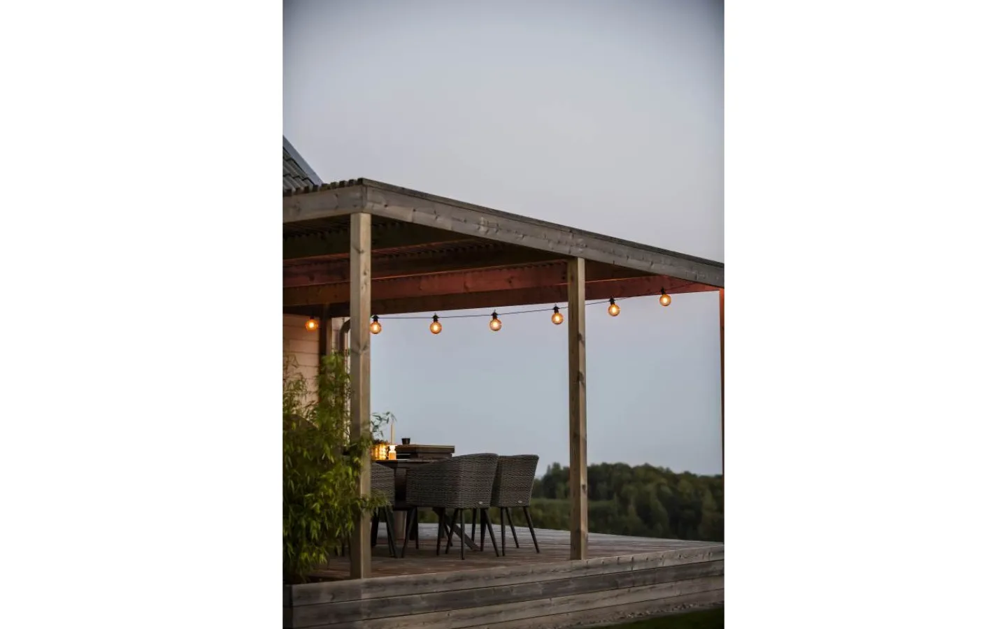 Partyslingor Utomhus 230V|Partyslingor Utomhus 230V<Konstsmide Sommarbris Partyslinga 4,5m 10L Brun/Amber utbytbar LED IP44