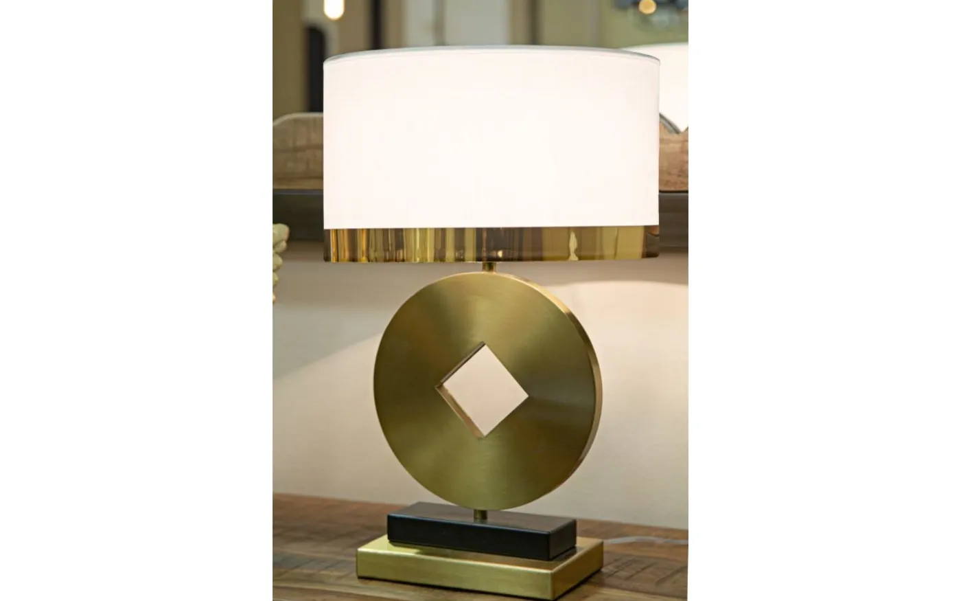 Spazio Bordslampa Mynt 53cm Vit/Guld