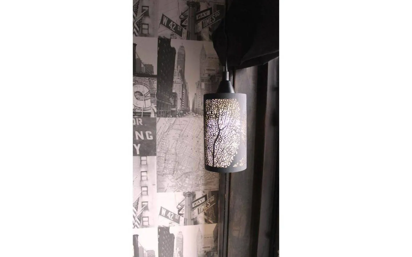 Oriva Tree Fönsterlampa 8cm Svart* Fönsterlampor