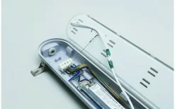 Triton LED-Armatur 120cm 5200lm 40W 4000K IP65 D-märkt