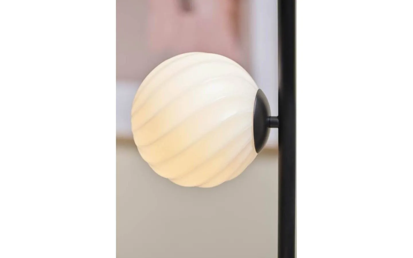 Golvlampor<Halo Design Twist Golvlampa 150cm Svart/Opal