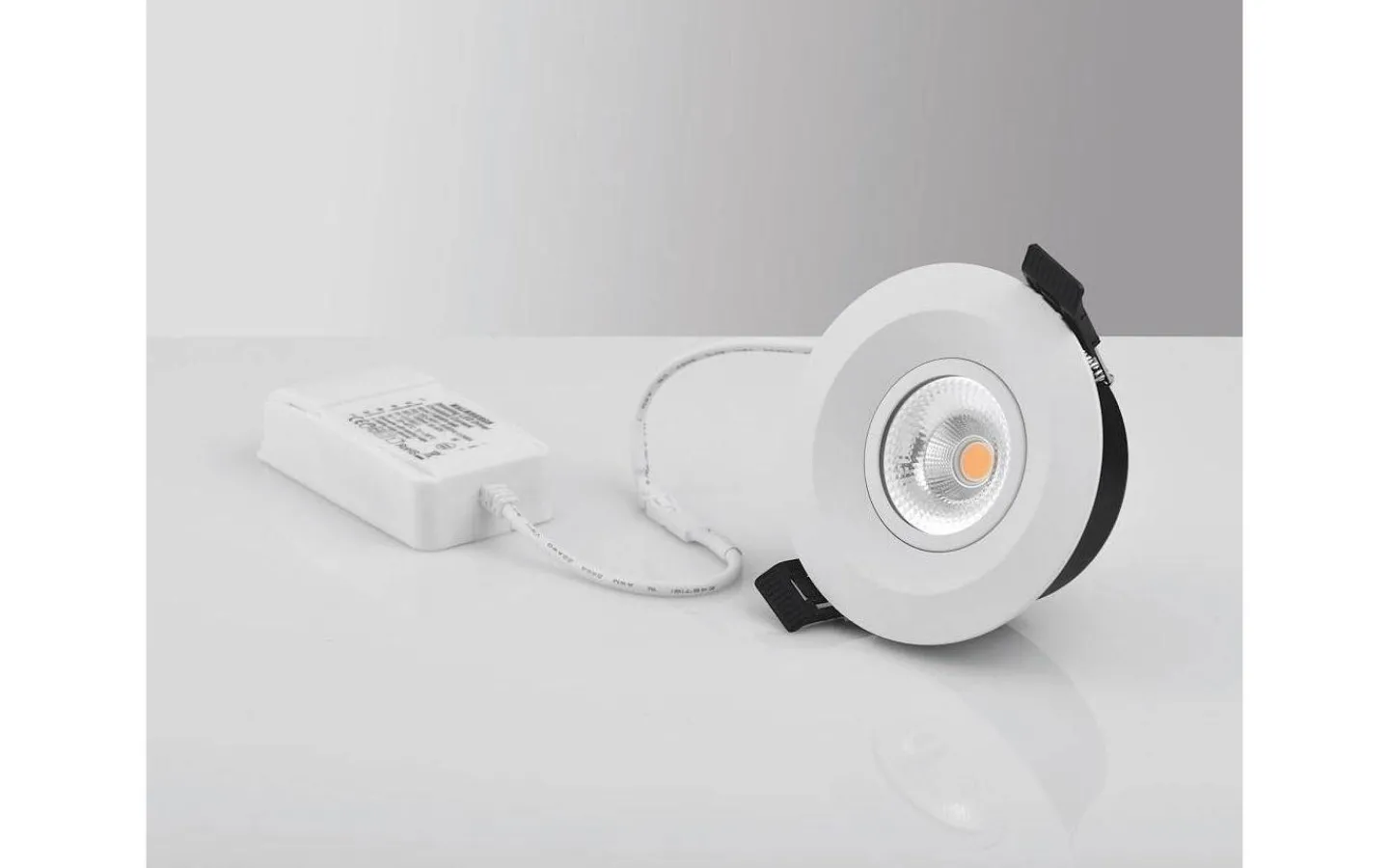 Malmbergs 230V LED Spotlight 3000K 450lm 5W(35W), 10års Garanti* Badrum|Hall & Trappa