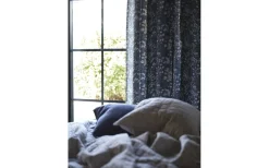 Svanefors Wood Gardin 135x280cm 2-pack Blå* Mönstrade Gardiner